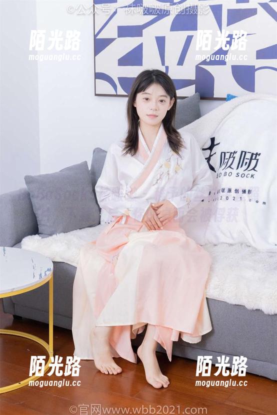 BoBoSocks袜啵啵-稚予 BoBoSocks袜啵啵 - 稚予的丝袜手套照片,下载之后,你的桌面会被俘获