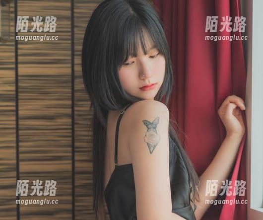 Whosaid双马尾不够抓眼球？Hizzy(히지)的写真分享了解一下