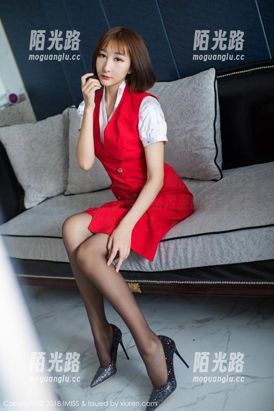 IMiss爱蜜社 - 这一组瑜伽图片，不仅让你感到舒展开来，连格格污巫的福利都随之“松弛”了，哈！