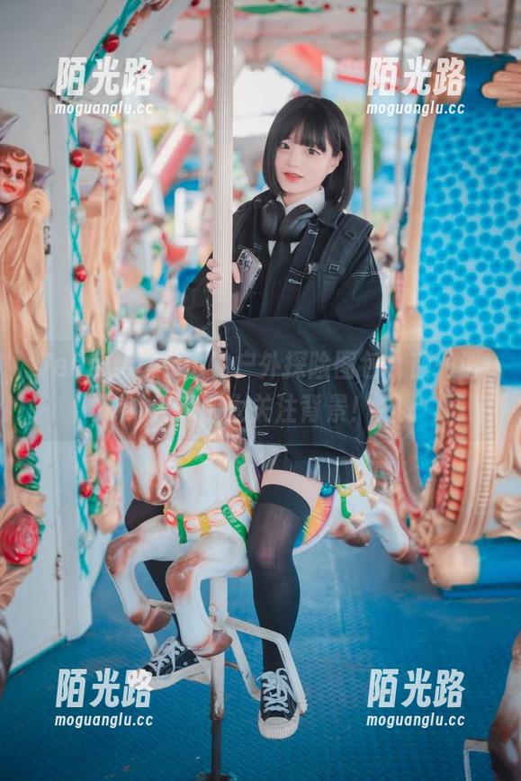 Jenny(정제니)的户外探险图包，额…请大家别太关注背景！