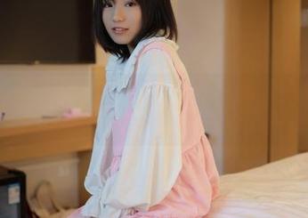 MFStar模范学院 – 图片展示黄乐然的“女友”，这算是友情的另一种表达？