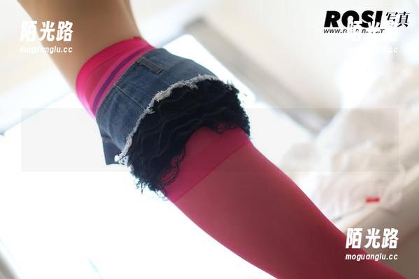 ROSI的夏日，谁在树下打盹？原图和作品，恍恍惚惚中抓住了这片柔软。