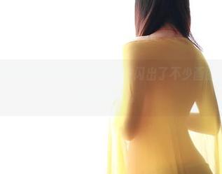 的确，ROSI连衣裙原图让我脑海中闪出了不少画面，这资源真抚慰人心。