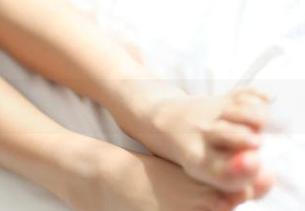 长腿美女，ROSI的免费图片让视线停不下来，谁能拒绝？