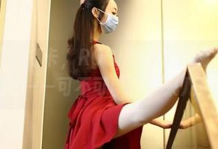美图佛系打卡，ROSI的嫩学妹制服，只想说——可不可以再多来几组？
