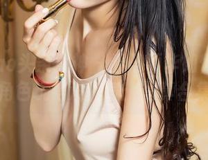TouTiao头条女神 – 看马丽华如何把秘书角色玩得没脾气：写真合集
