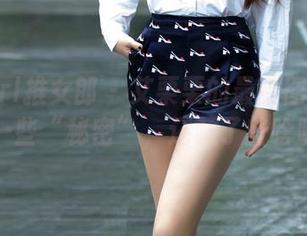 TuiGirl推女郎 – 艾栗栗的最新图集提供了一些“秘密”，还藏了些啥呢？