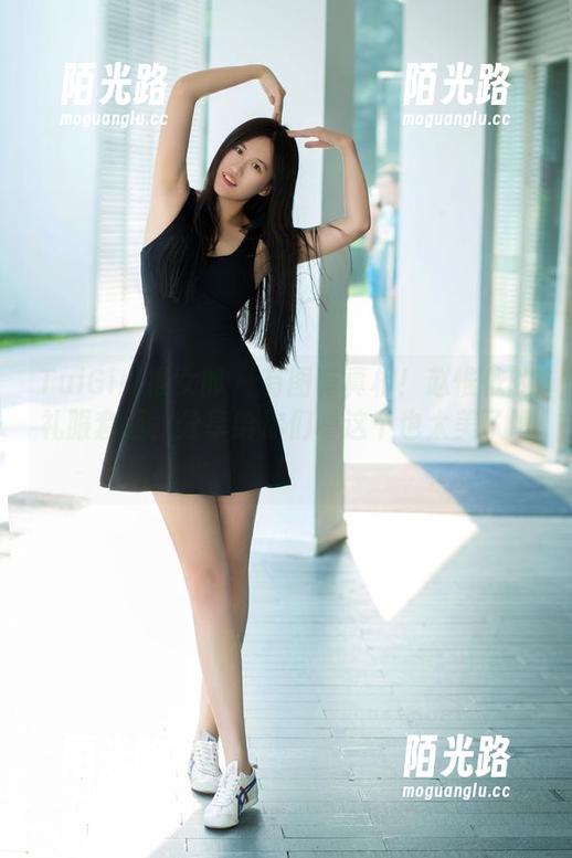 TuiGirl推女郎 - 有图有真相！赵惟依的礼服套图，分享给你们看这个也太美了吧！