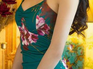 UGirls尤果网 – 于梓馨短裤写真，下载的时候请系好安全带，以免被美丽撞晕哦！