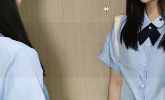 Xiuren秀人网 – Mila嘟嘟的泳池闲聊合集：水珠飞溅时的私密分享，轻松壁纸