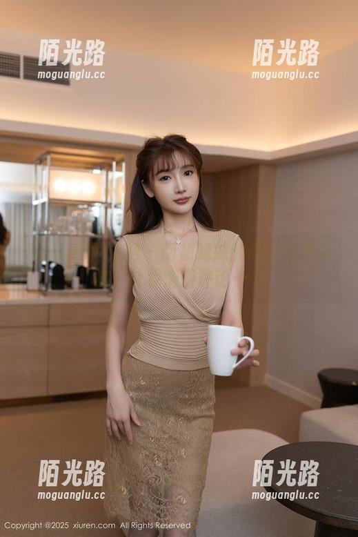 Xiuren秀人网-南初妹妹 Xiuren秀人网 - 南初妹妹的高清泳衣合集,让我懒得评论……