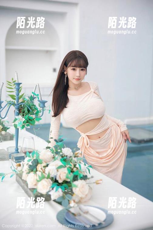 Xiuren秀人网 - 小泡芙winna，你谁啊这是？这图集里的御姐谁都无法招架！