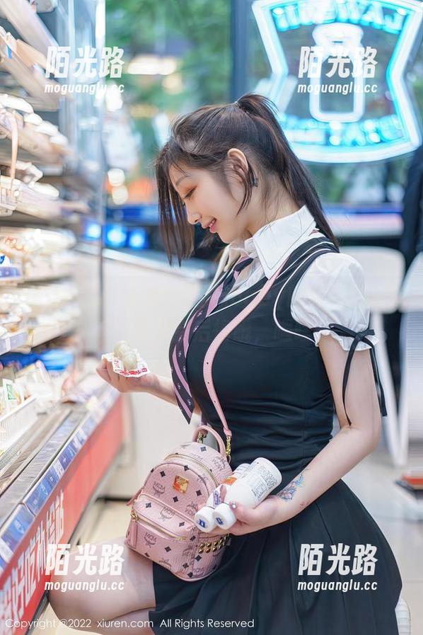 Xiuren秀人网 - 智恩baby的和服图包-不穿你会后悔哦，嘿嘿