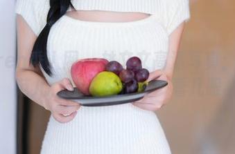 Xiuren秀人网 – 林文文高清写真：女王范儿，让人忍不住多看几眼