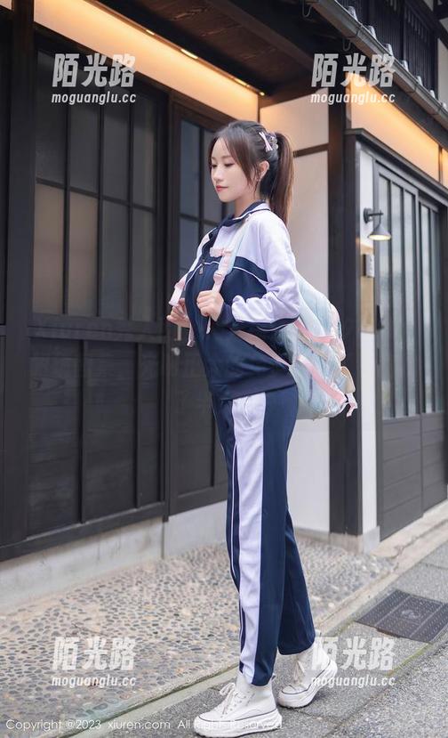 Xiuren秀人网 - 懒人福音！汐汐baby眼镜图集，光明正大的免费活动（亏我找了半天...）
