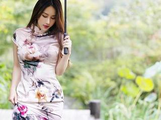 YouMi尤蜜荟 – 纯白的终极审美，眼前高显的周妍希，真有一套高清图包。