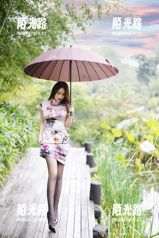 YouMi尤蜜荟 - 纯白的终极审美，眼前高显的周妍希，真有一套高清图包。