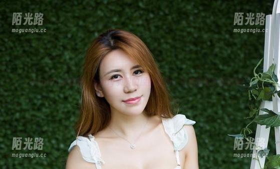 YouWu尤物馆 - baby贝贝的原图复刻：当秘密见光的时候…