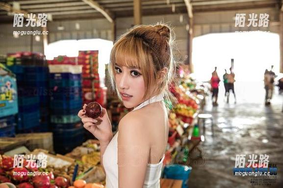 aiss - 若兮的办公室见闻，免费图册带你体验别样风味！