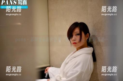 pans - 苏琪发布新作品集：那裤里丝让人心神荡漾…
