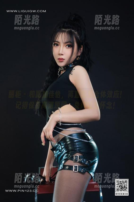 丽柜 - 和服加佳怡，简直就是合体效应！记得保存高清原图，免得以后怀念！