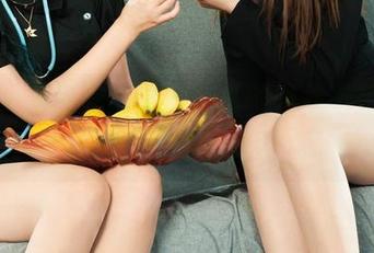 丽柜 – 夏日套图来了，小璐璐是不是该考虑开个摄影展？