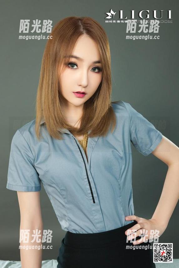 丽柜ligui-小琳琳 丽柜ligui - 小琳琳的写真:法式幽默的调味品,资源看着就好,别太较真。
