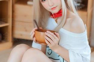 高清！乖乖衣宝的穹妹女仆写真集，没想到我也会被这样“乖巧”的气质打动。