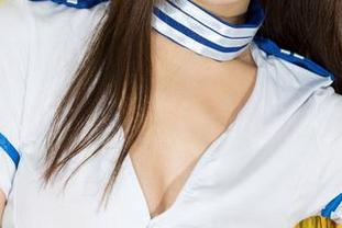 克拉女神 – 体操服写真集里的凌雪，动作做得比我压榨自己还棒，真让人无话可说。