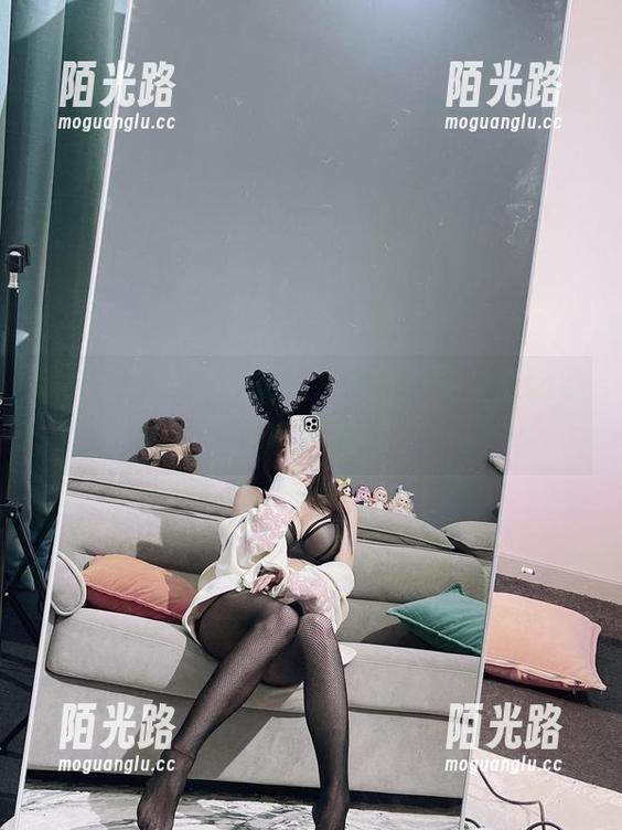 微密圈 - 用冷冷的眼神撩你，兔宝妮to私房御姐合集