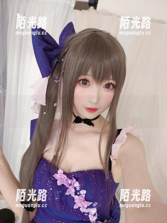 南宫的FAL反派也很可爱，我内心有点小纠结，但又无法反抗这个cos的魅力。