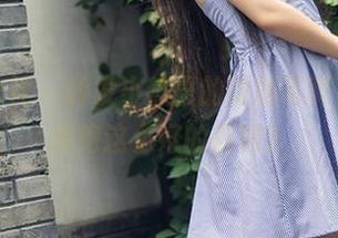 头条女神 – 转发小热巴的制服写真，谁能拒绝这么好的福利？