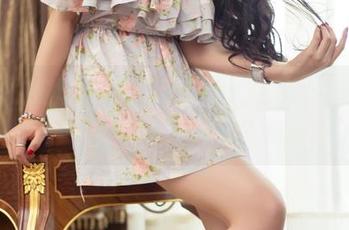 头条女神 – 蔡楠的套装原图，分享一下到底是哪里好看？