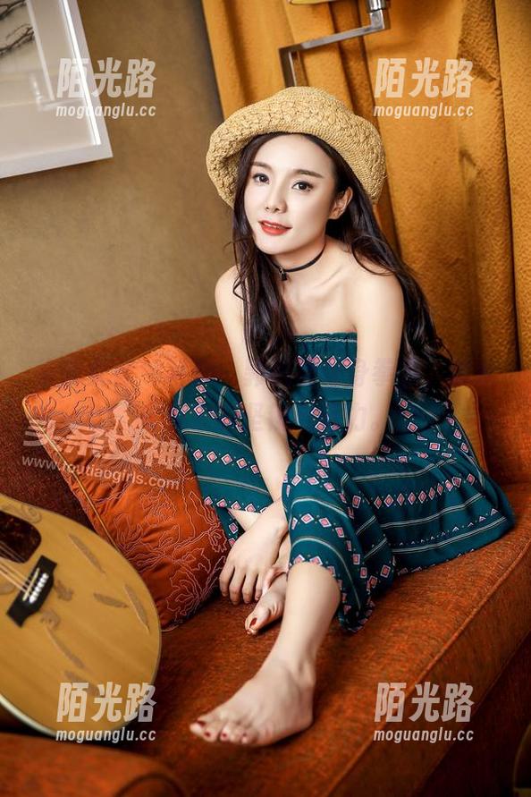 头条女神 - 写真：郭婉婷化身拳手，你从未见过的坚韧与魅力。