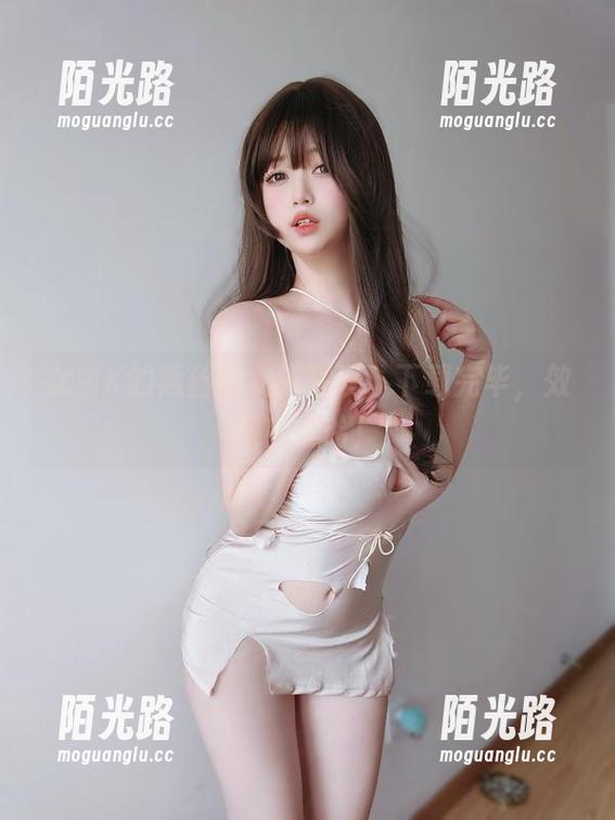 女主K的黑丝兔女郎写真，下载完毕，效果自理哈！