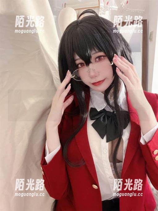 这次的更新绝了！安食Ajiki带来的甘雨套图，直击灵魂的美！