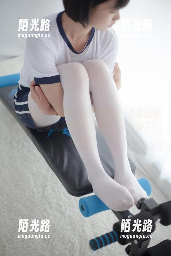少女秩序 - 瑜伽与小葵的相遇：虽说心如止水，但镜头面前的滑稽我就不掩饰了！作品集！
