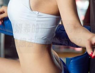 尤果网 – 周妍希的旅拍：高清原图，真的是想去每个地方吗？