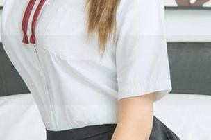 尤果网 – 高清小桃子：纯白得有点刺眼，你确定吗？