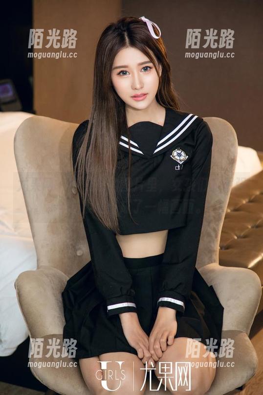 尤果网 - 在贝拉的图片里，女孩们的倔强与温柔堆叠成了一幅画面。