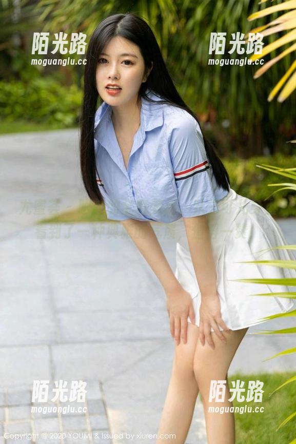 尤蜜荟 - 眼前的全套美足，从朱可儿身上看到了一种典雅的气质，值得一赞！