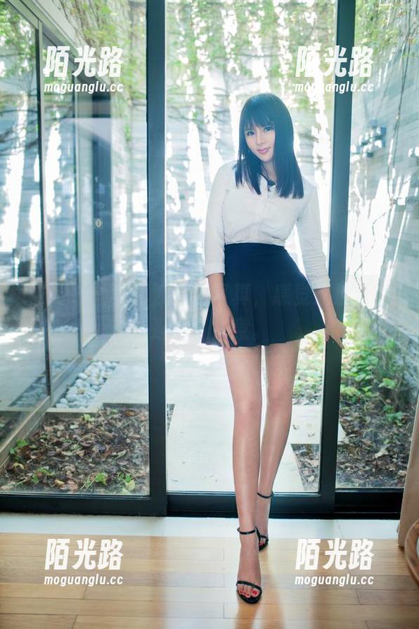 推女郎 - 李丽莎海边写真，感觉这波下载是个好主意。