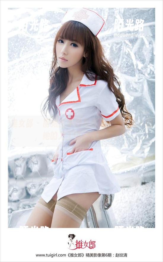 推女郎 - 厨娘王李丹尼最新图册：这一回，她的刀工可都福到你了！