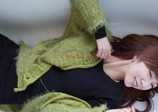 推女郎 – 双人合影？谭冰最新写真里面的化学反应是啥？