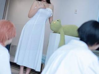 星澜想来杯珍珠奶茶疯狂挑选，乳牛女仆写真合集里的小细节你有没有发现？