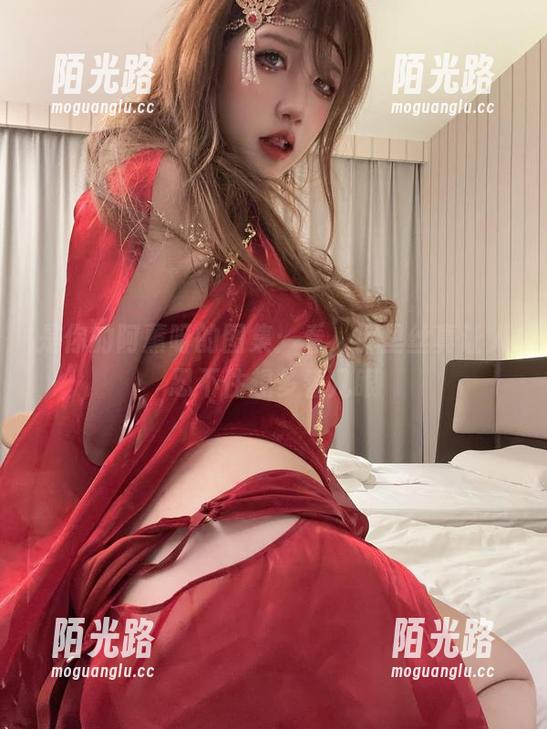 是你的阿薰呀的图集：看，裤里丝真让人忍不住想多看几眼