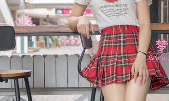 梦丝女神 – 假日餐厅女神苏柔，资源包太诱人，拜托别太认真！