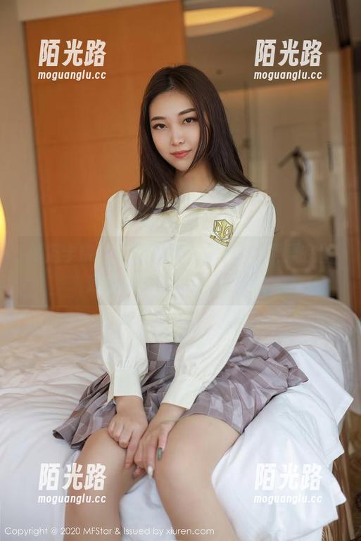 模范学院 - 礼服加持，Ellie艾栗栗在图库里的资源真让人费解。