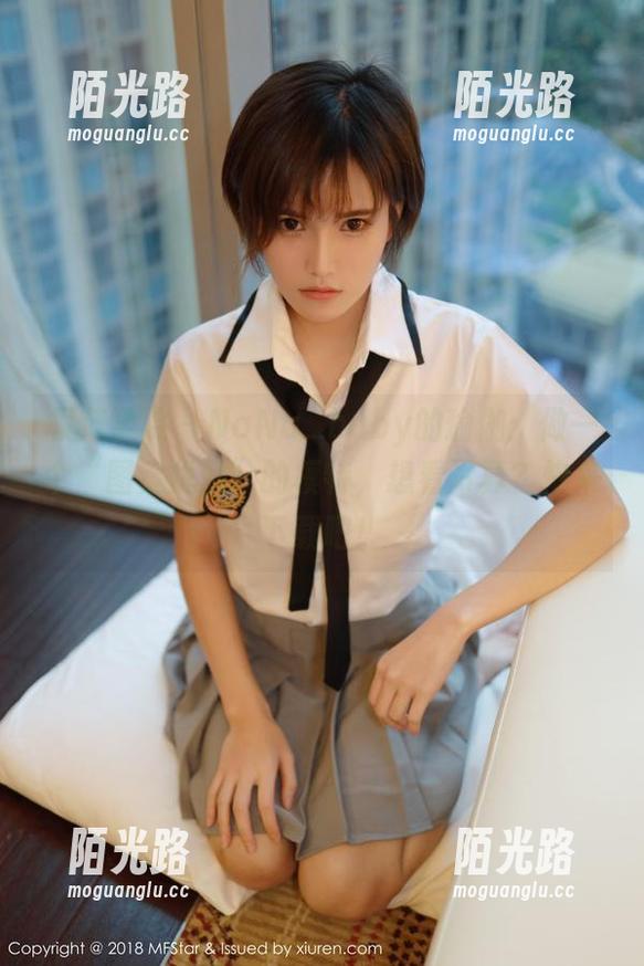 模范学院 - NaNa_baby的瑜伽：做一个“图案优雅”的模特，想看写真？快来下载吧！