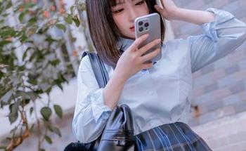 套图特辑：樱井宁宁，私拍里的女巫，带着几分忐忑的魔法。